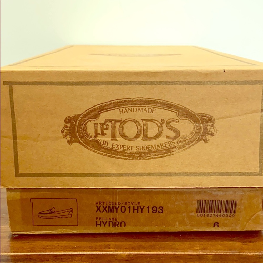 JP Tods brown suede loafers